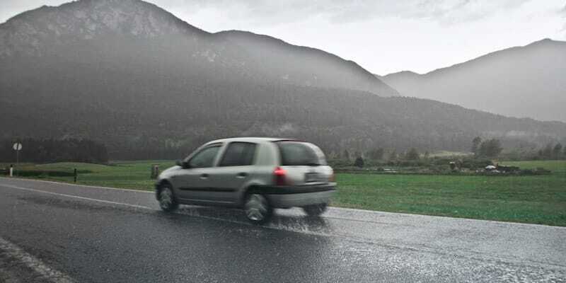 How to Drive Safely in Wet Weather