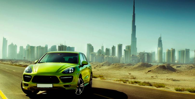 How does car insurance work in Dubai