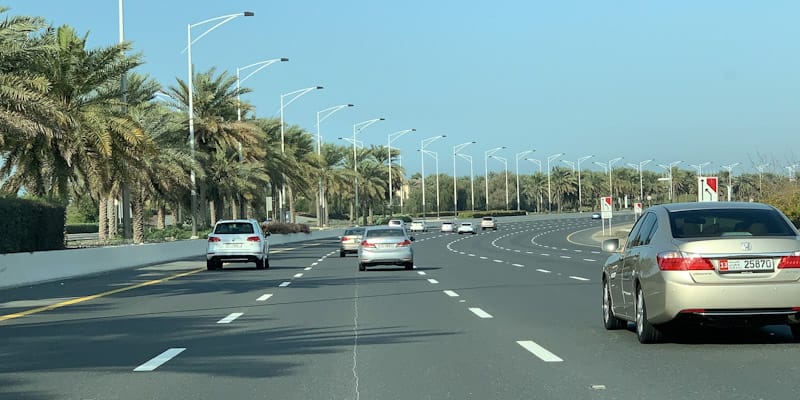 Tailgating Can Lead to Dh400 Fine in Abu Dhabi